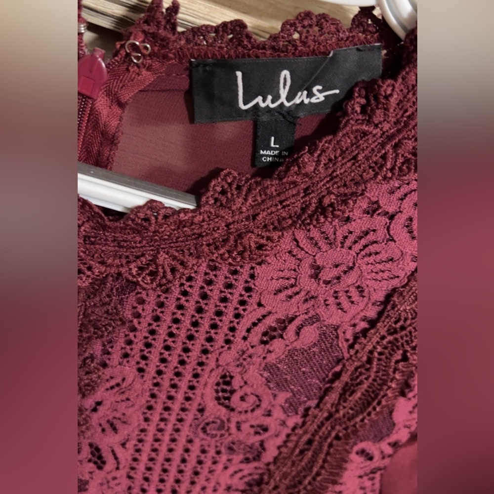 NWT LuLus Maroon Lace Detailed Dress. Size L. - Picture 3 of 3